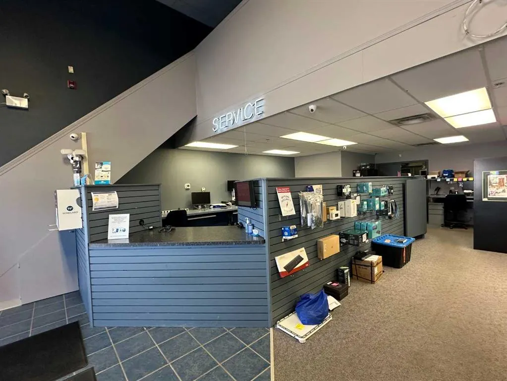 9899 112 Avenue, #102A