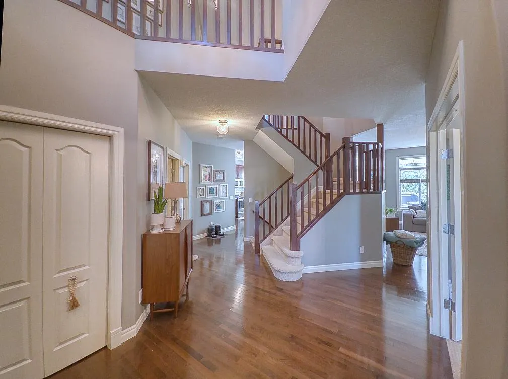 27 Tuscany Estates Drive NW