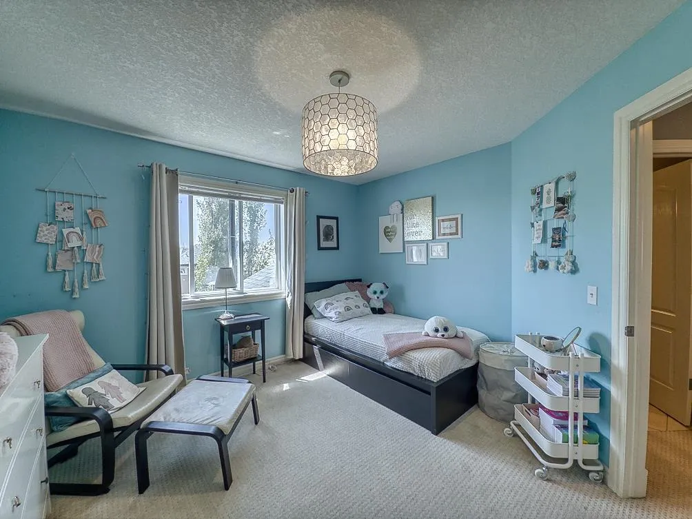 27 Tuscany Estates Drive NW