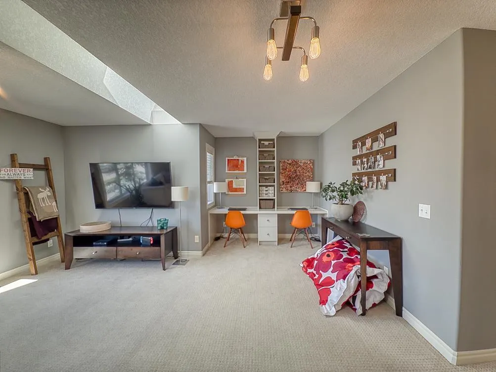 27 Tuscany Estates Drive NW