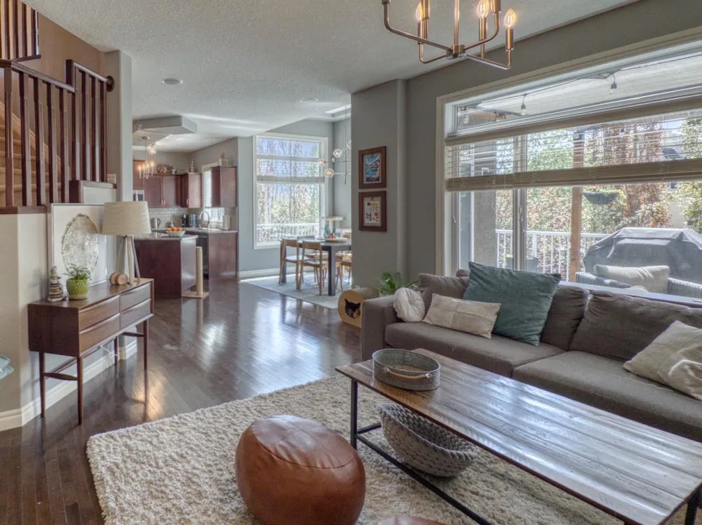 27 Tuscany Estates Drive NW
