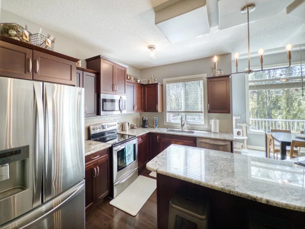 27 Tuscany Estates Drive NW