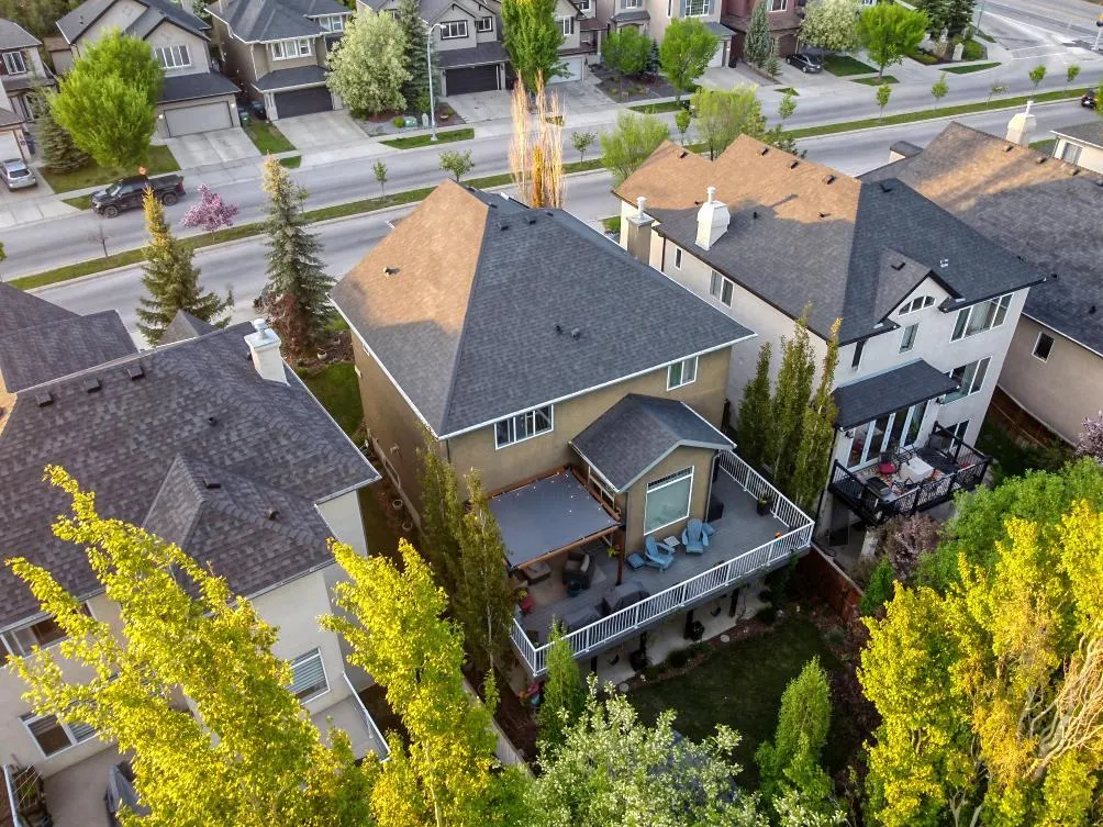 27 Tuscany Estates Drive NW