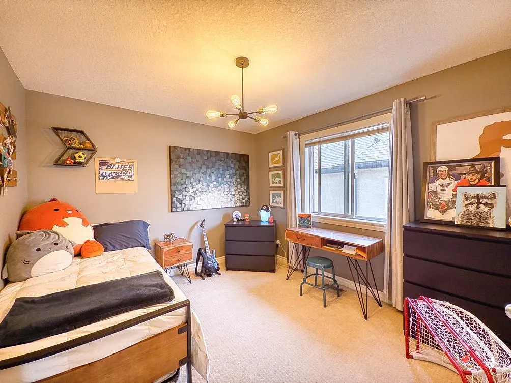 27 Tuscany Estates Drive NW