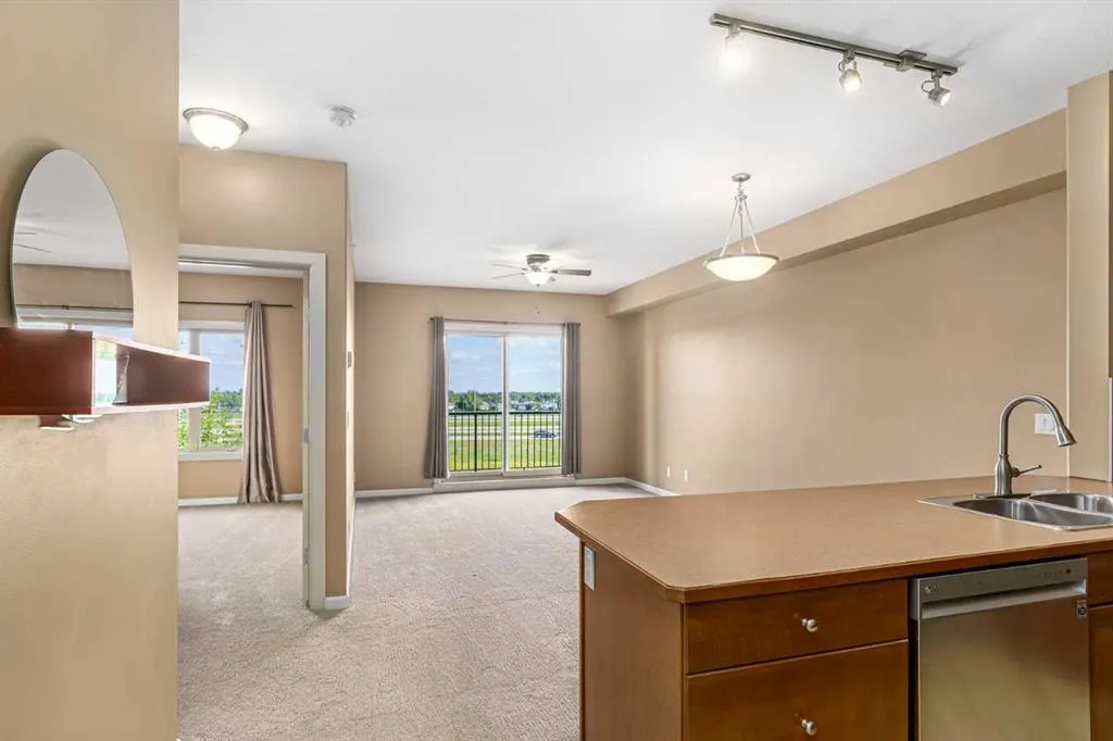 52 Cranfield Link SE, #316
