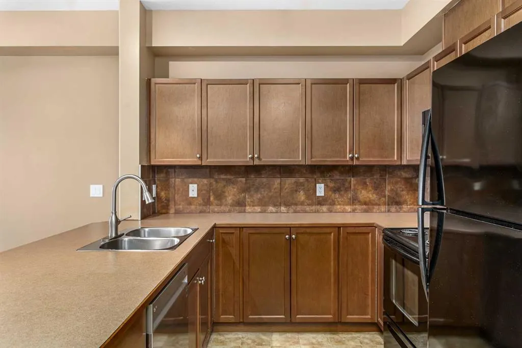 52 Cranfield Link SE, #316