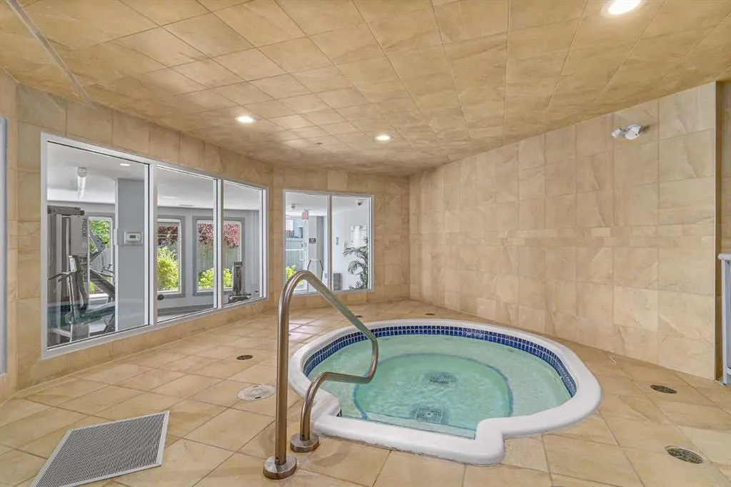 52 Cranfield Link SE, #316