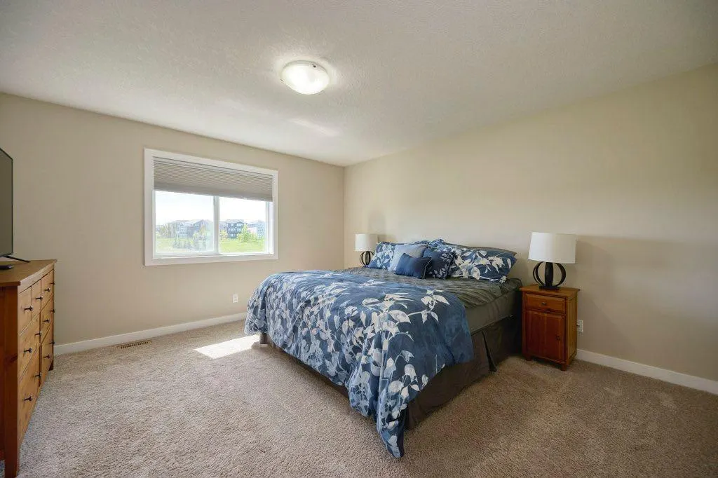104 Nolanlake View NW