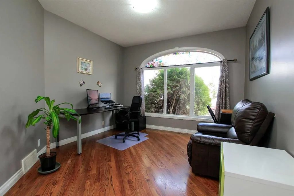 49 Leung Close