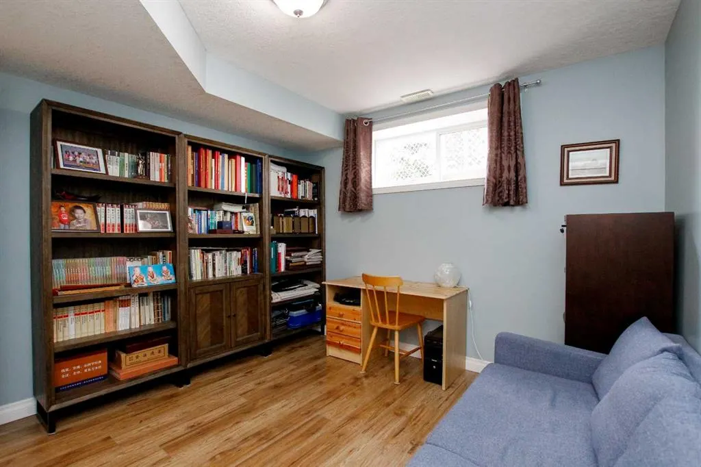 49 Leung Close