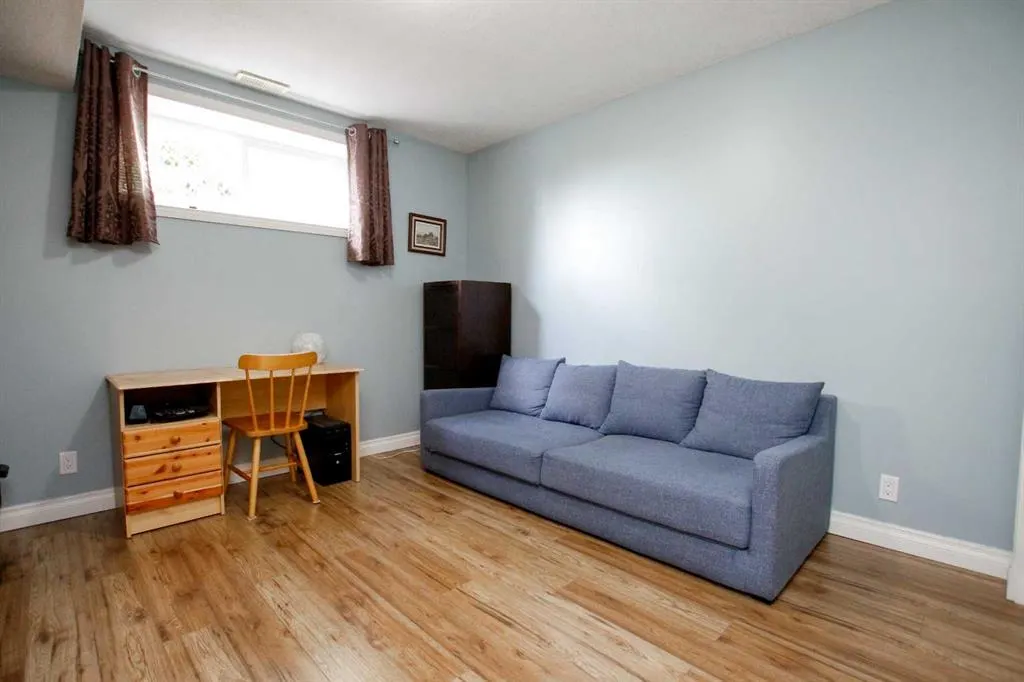 49 Leung Close