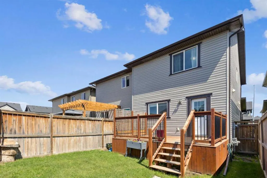 53 Skyview Point Green NE