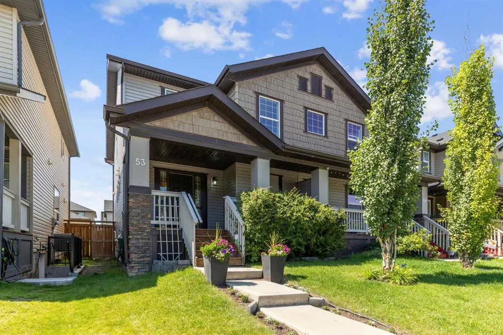 53 Skyview Point Green NE