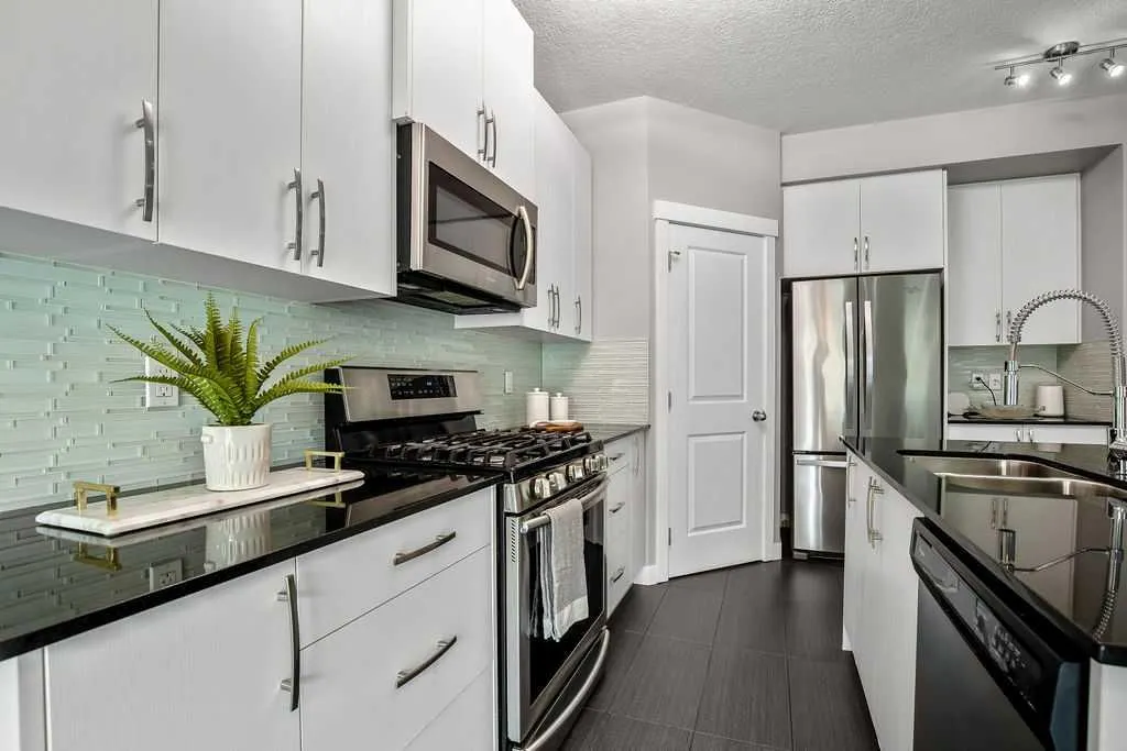 1208 Brightoncrest Green SE