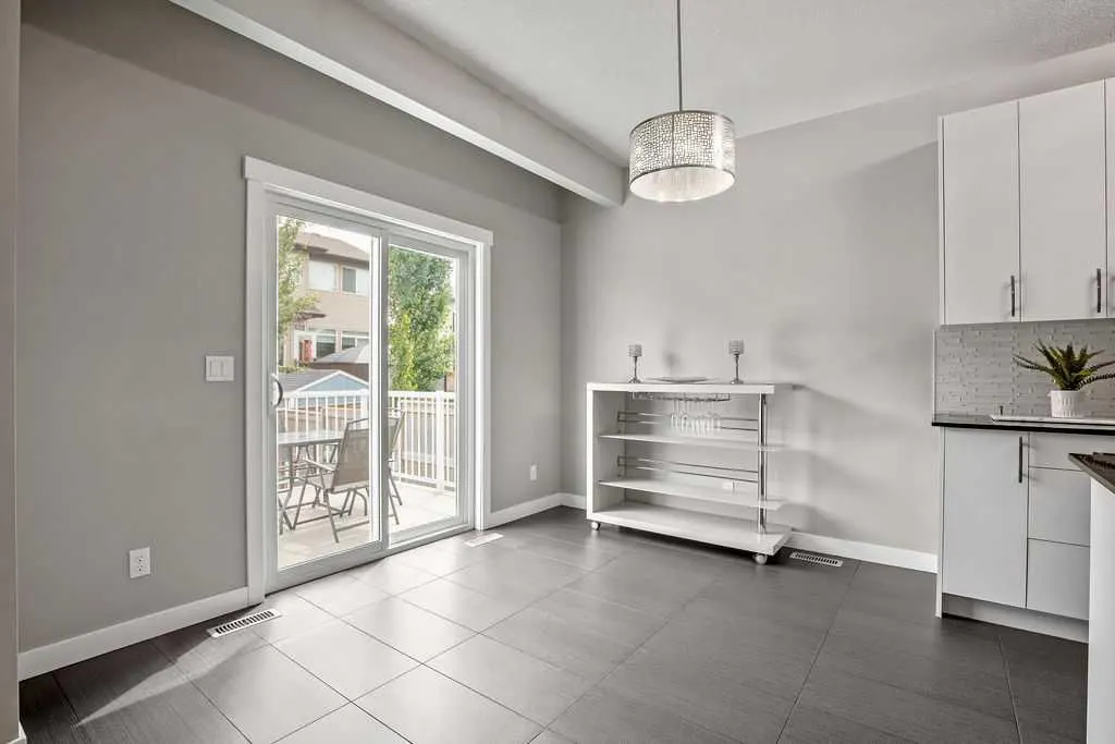 1208 Brightoncrest Green SE