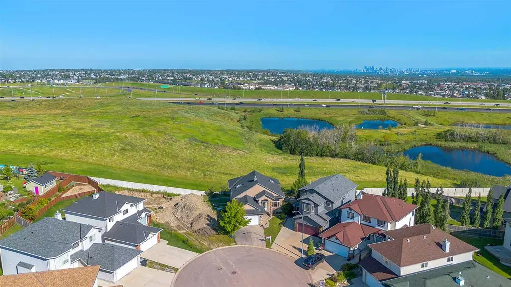 226 Royal Birch View NW