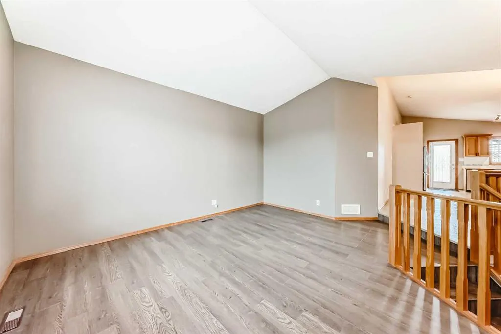 20 Jepsen Crescent