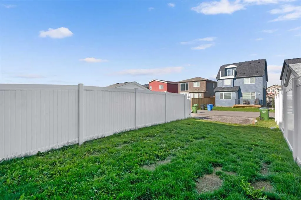 135 Lucas Boulevard NW