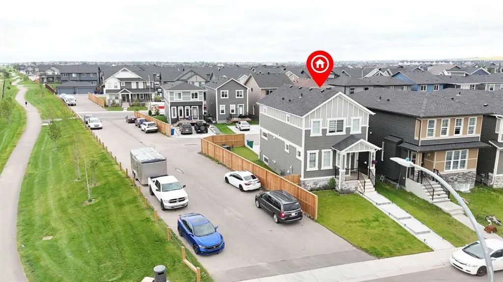 117 Midtown Close SW