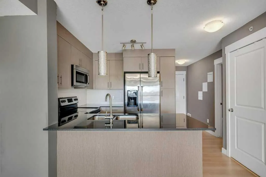 240 SKYVIEW RANCH Road NE, #4405