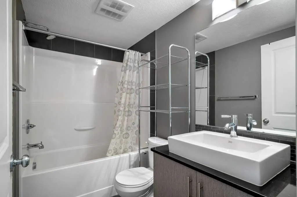 240 SKYVIEW RANCH Road NE, #4405