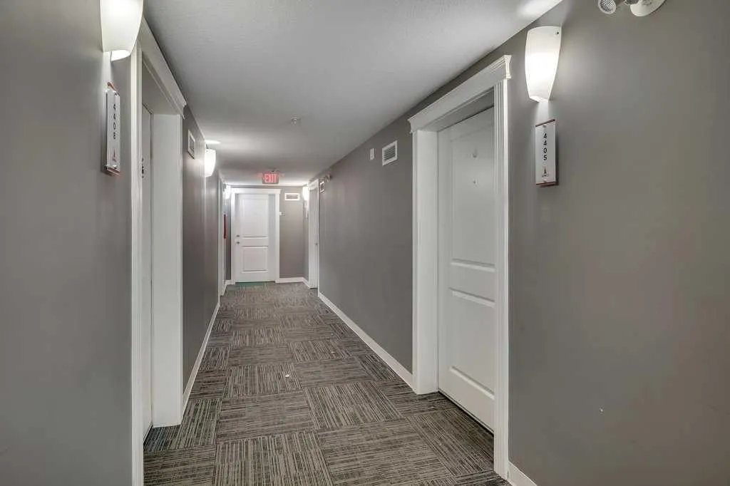240 SKYVIEW RANCH Road NE, #4405