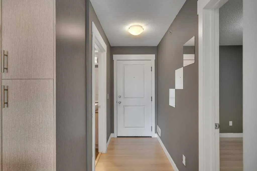 240 SKYVIEW RANCH Road NE, #4405