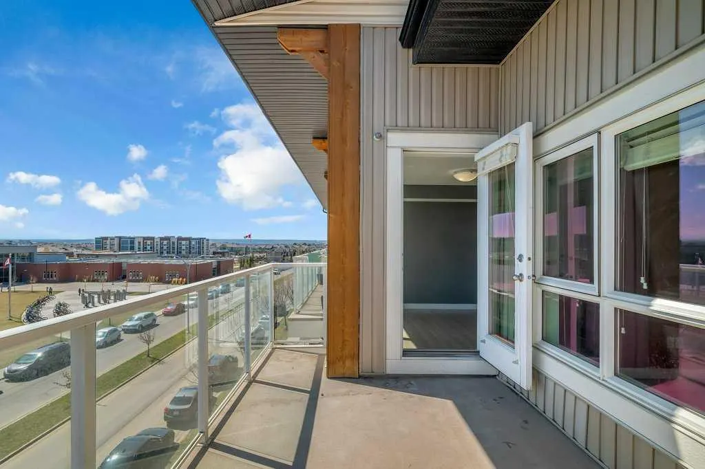 240 SKYVIEW RANCH Road NE, #4405