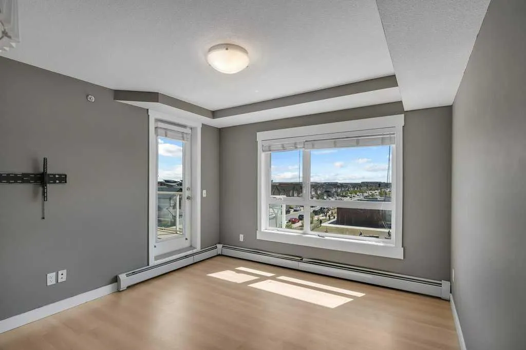 240 SKYVIEW RANCH Road NE, #4405