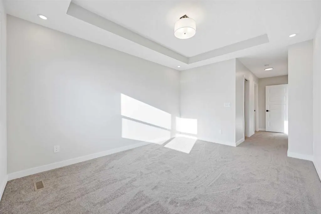 2194 Bayview Drive SW