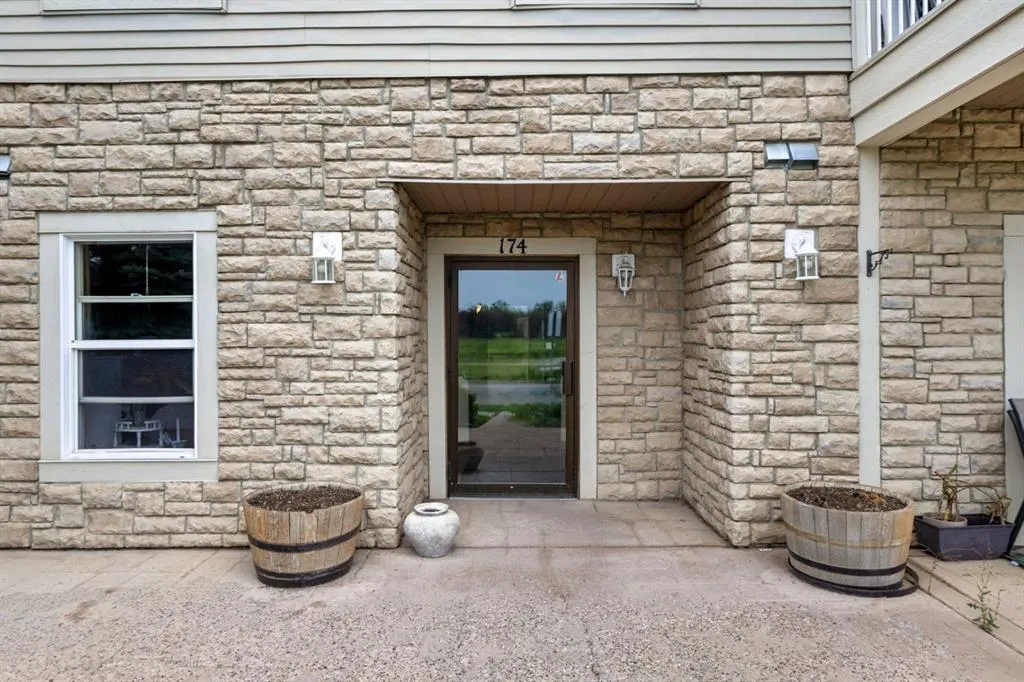 174 N Railway Street, #107