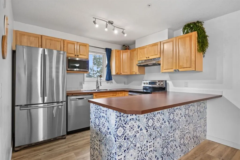 174 N Railway Street, #107