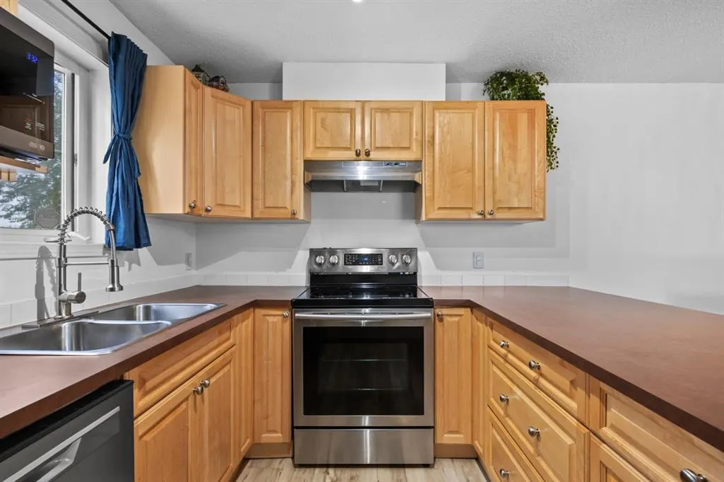 174 N Railway Street, #107