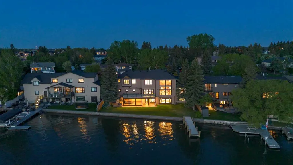 869 East Chestermere Drive