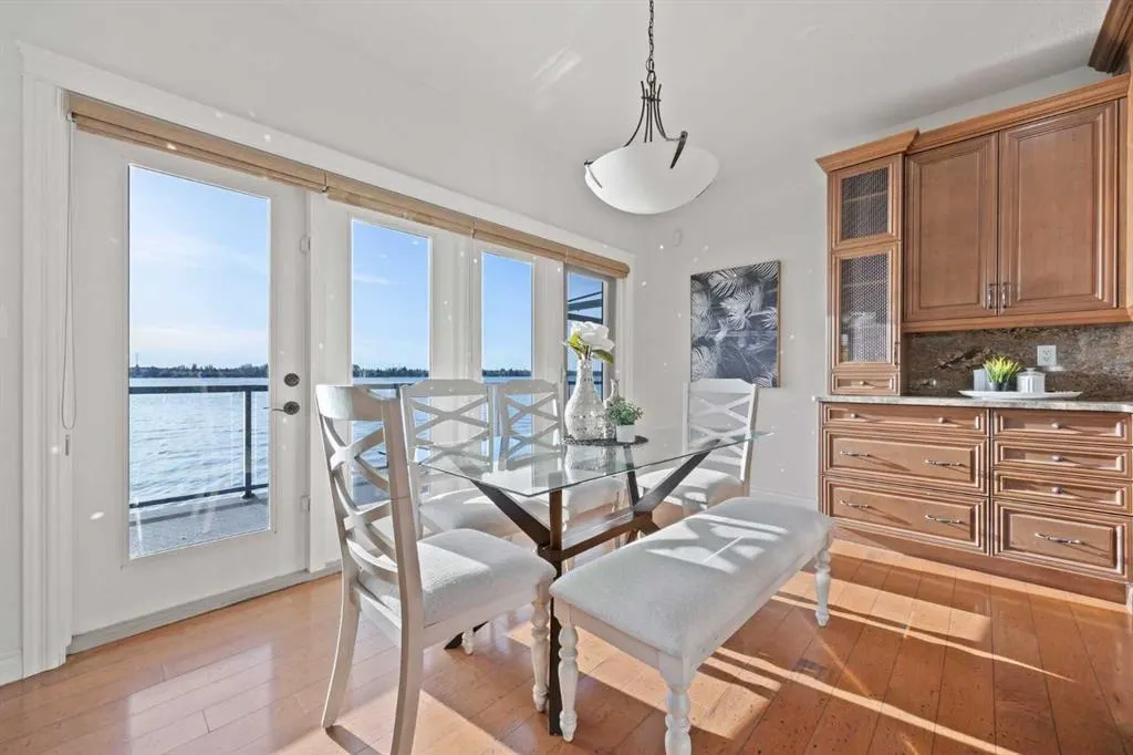 869 East Chestermere Drive