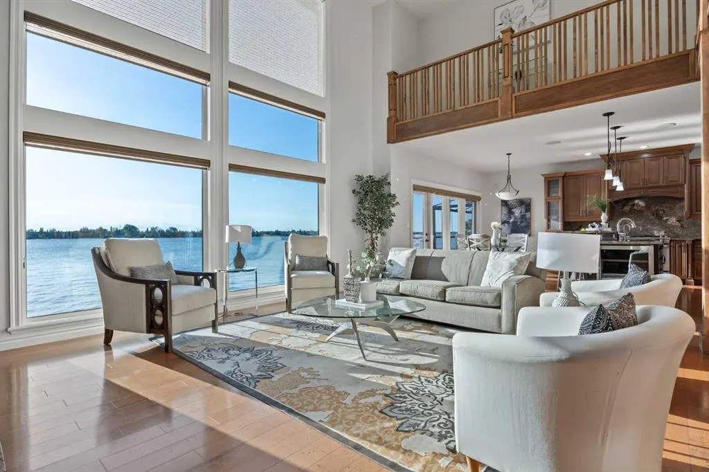 869 East Chestermere Drive