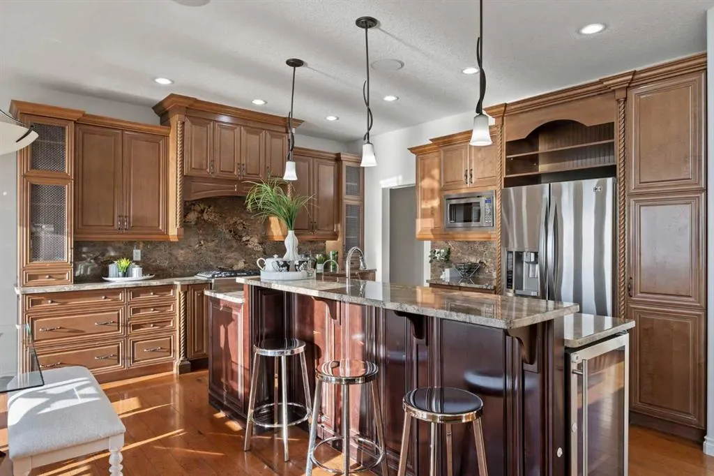 869 East Chestermere Drive