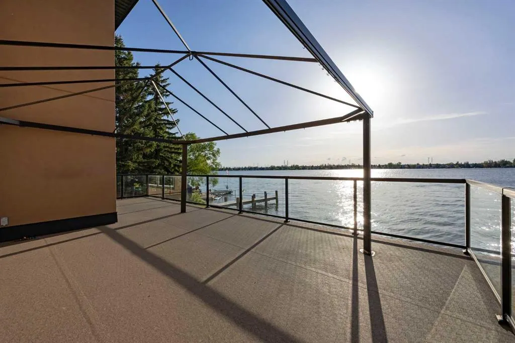 869 East Chestermere Drive