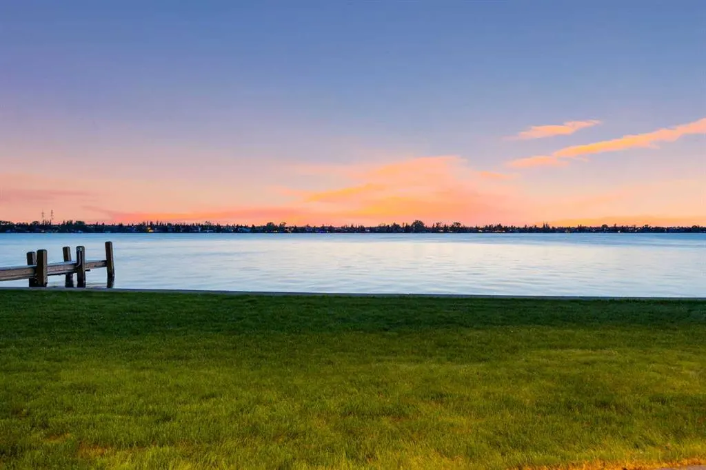 869 East Chestermere Drive