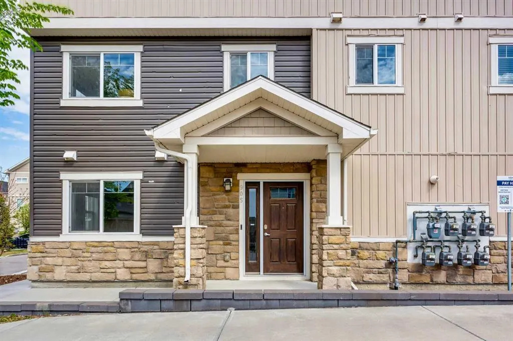 905 Skyview Ranch Grove NE