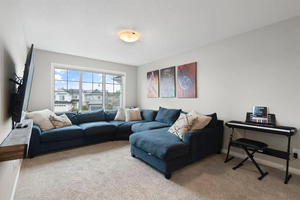 311 Monterey Place SE