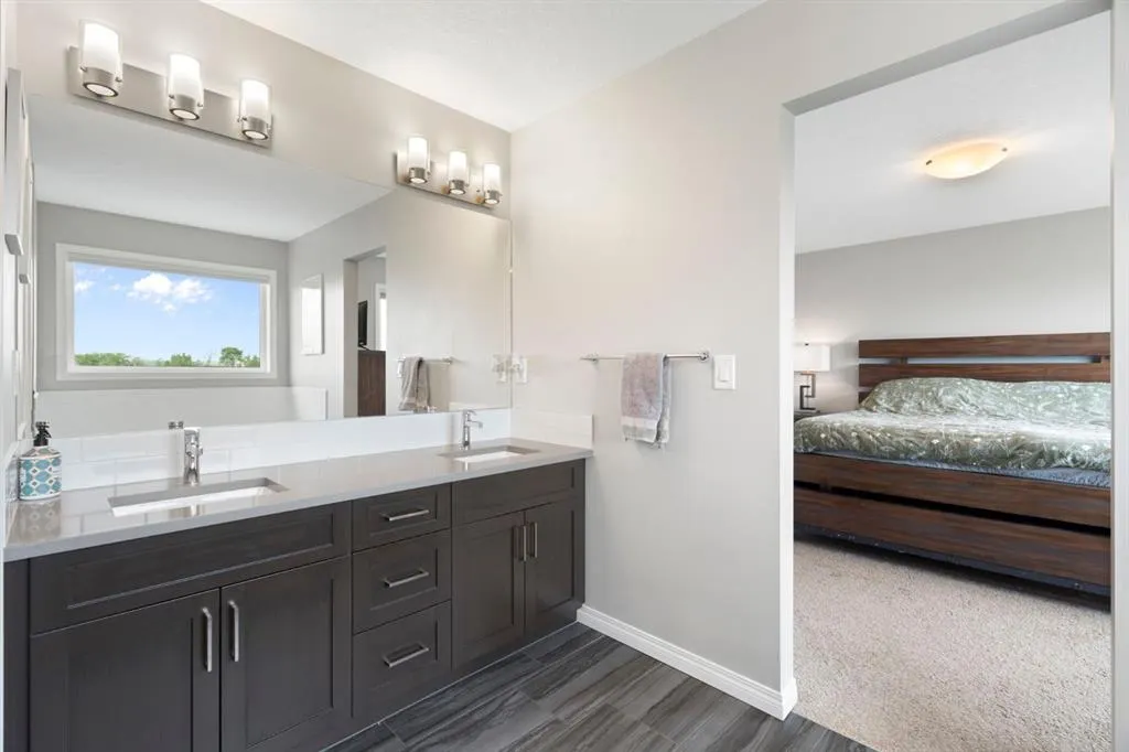 311 Monterey Place SE