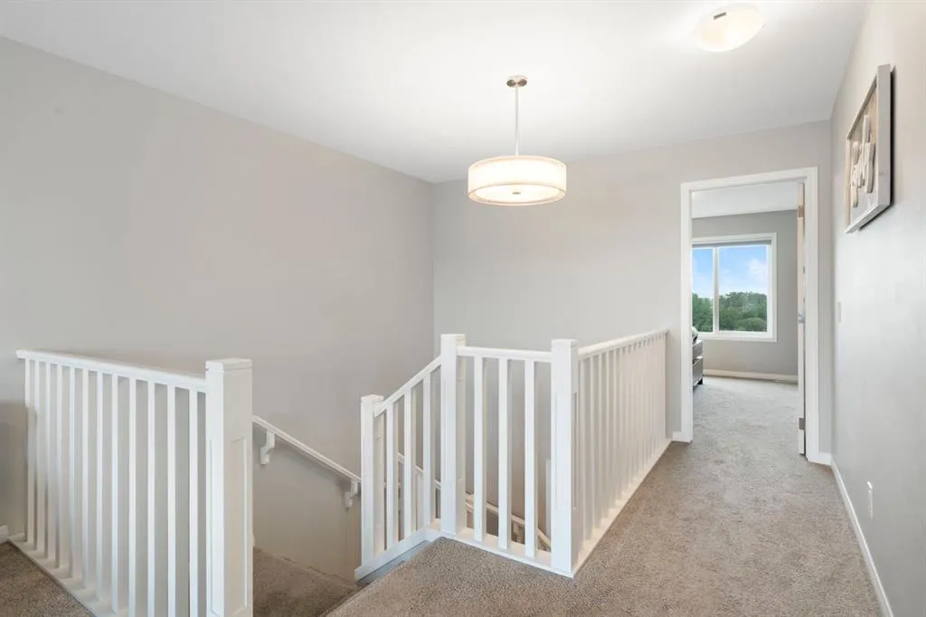 311 Monterey Place SE