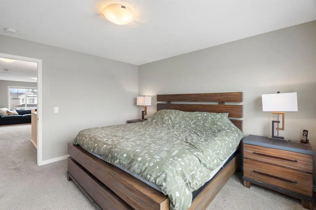 311 Monterey Place SE