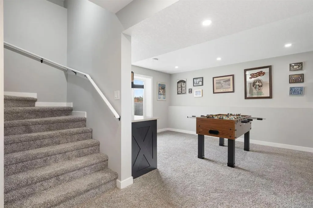 311 Monterey Place SE