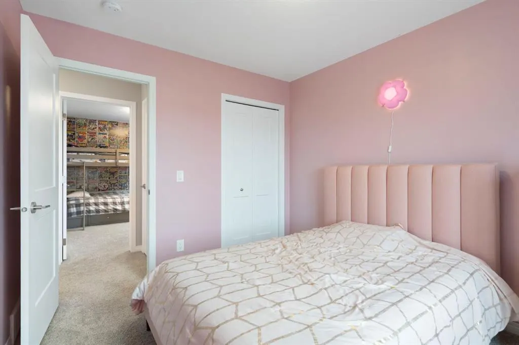 311 Monterey Place SE