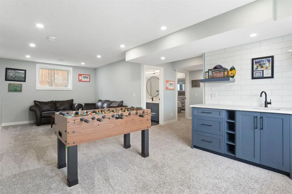 311 Monterey Place SE