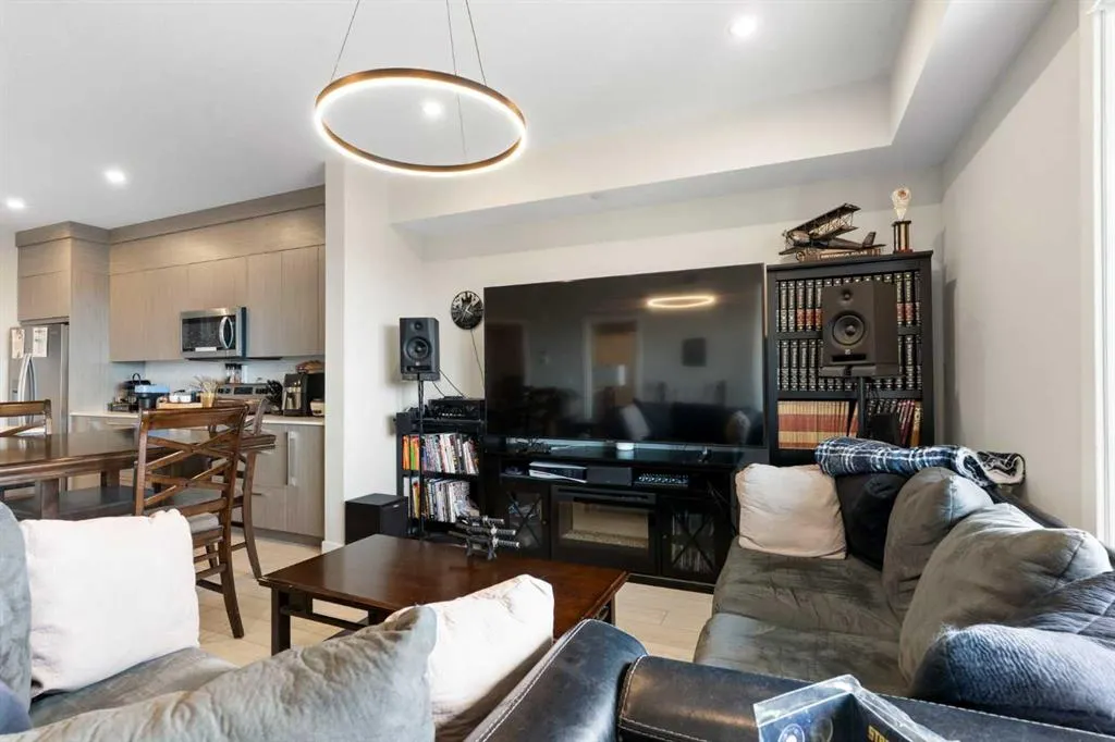 60 Skyview Ranch Road NE, #1603