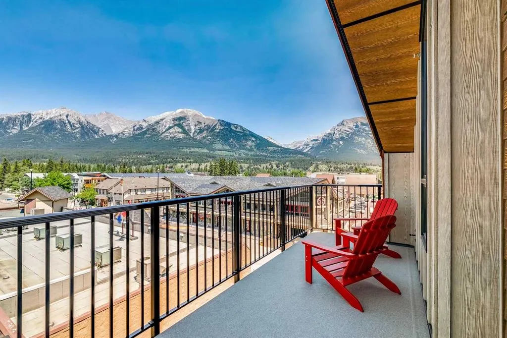 810 7th Street, #401