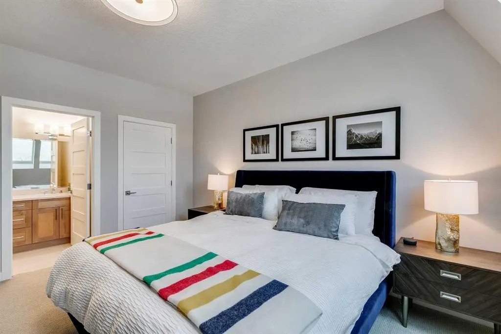 810 7th Street, #401